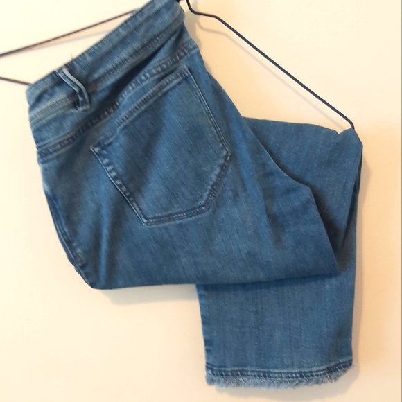 J. JILL | Women's Straight Leg Crops Denim Jeans Blue Size 4 - Picture 3 of 13